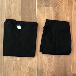 Women’s Cherokee Scrub Set